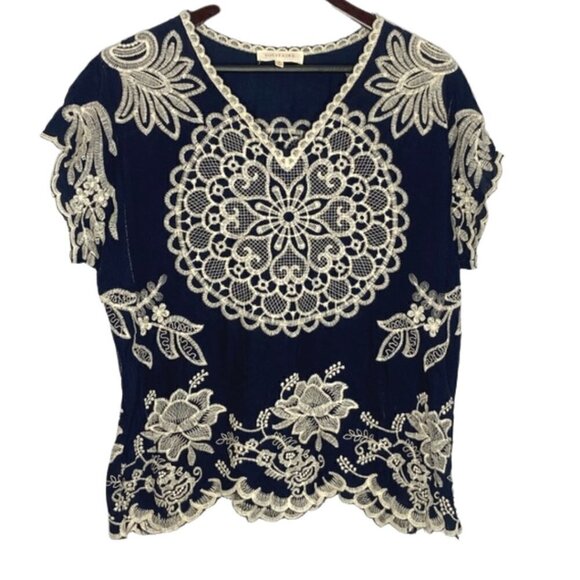 Solitaire Tops - Solitaire Size Medium Embroidered Navy Scalloped Blouse Boho